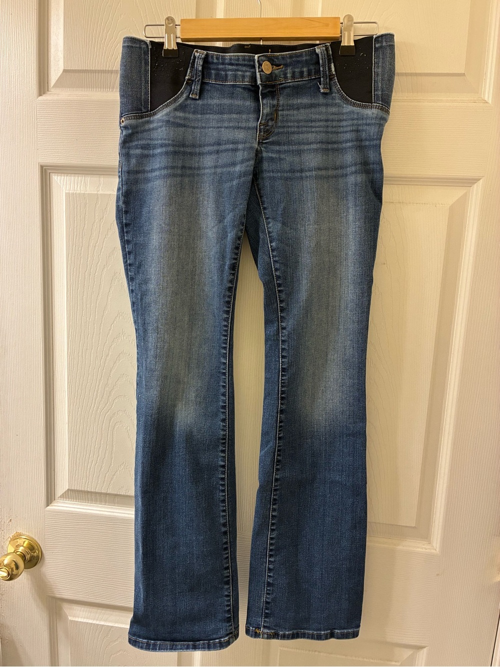 Isabel Maternity by Ingrid & Isabel Size 2  Medium Wash Maternity Bootcut Jeans